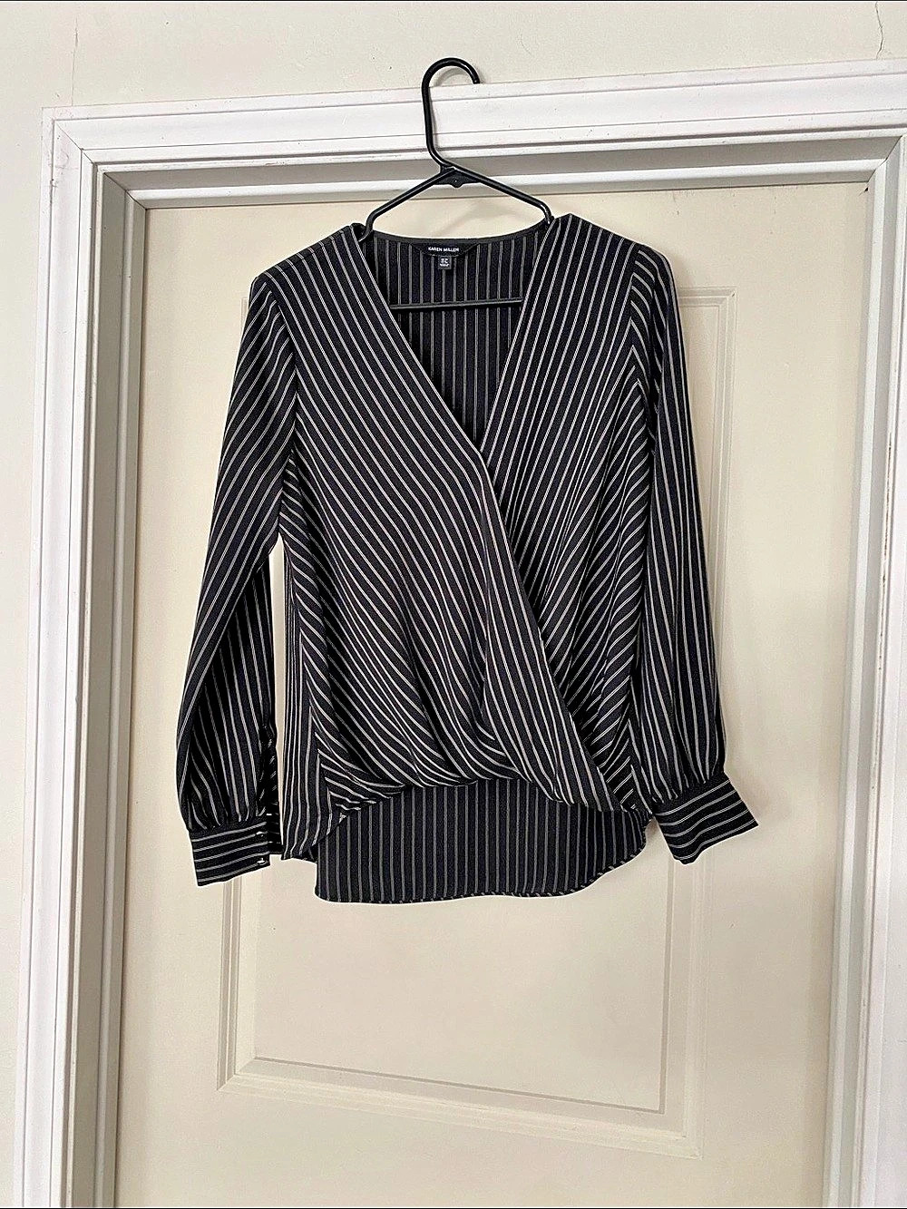 Karen Millen Striped Wrap Blouse in Black & White Size 6. Like New